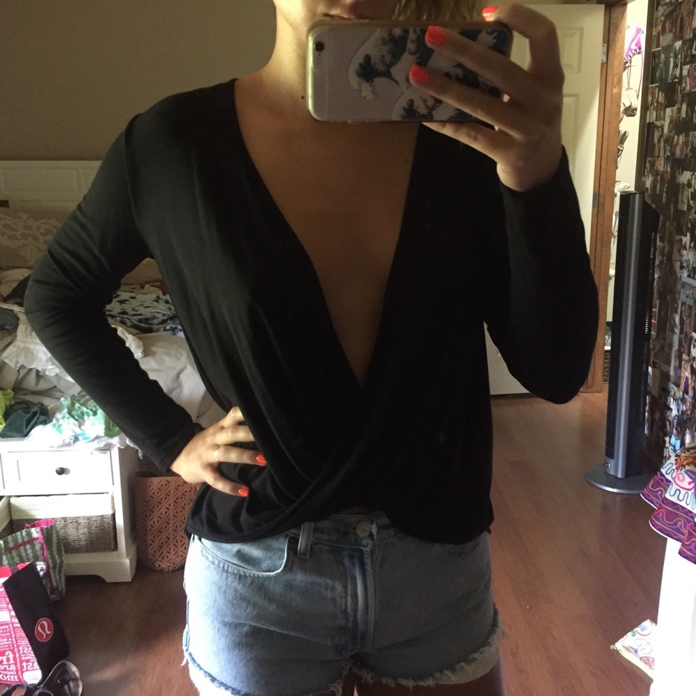 Audrey 3+1 long sleeve wrap top size medium